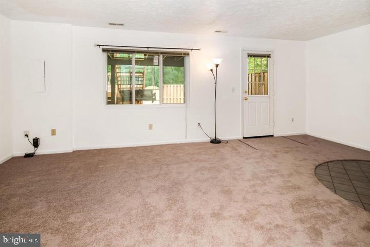 1120 STEVENSON CT, HERNDON, Virginia 20170, 3 Bedrooms Bedrooms, ,3 BathroomsBathrooms,Residential,For sale,1120 STEVENSON CT,VAFX2278092 MLS # VAFX2278092