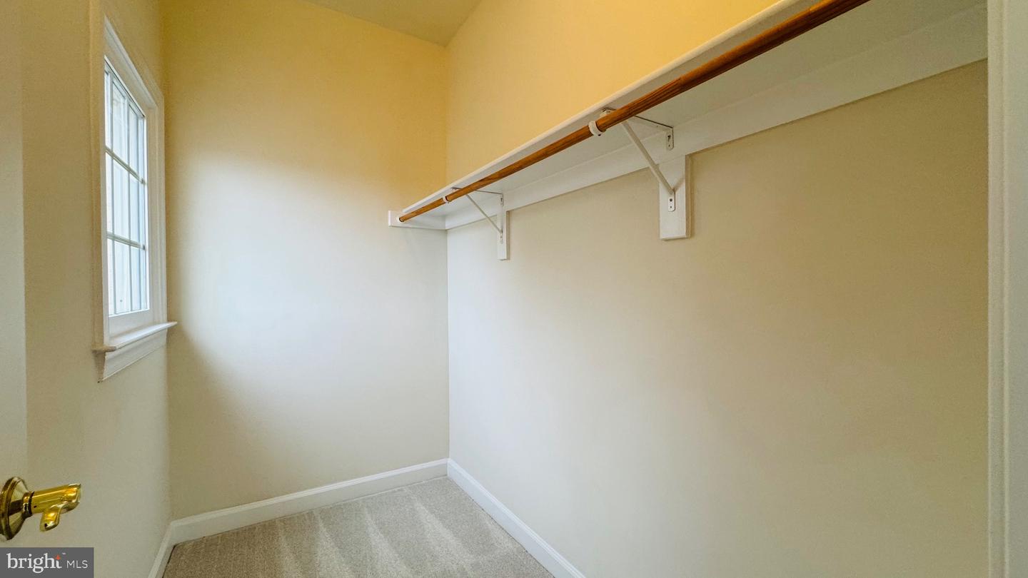 12798 FOX KEEP RUN, FAIRFAX, Virginia 22033, 4 Bedrooms Bedrooms, 17 Rooms Rooms,Residential,For sale,12798 FOX KEEP RUN,VAFX2279654 MLS # VAFX2279654 12798 FOX KEEP RUN, FAIRFAX, Virginia 22033, 4 Bedrooms Bedrooms, 17 Rooms Rooms,Residential,For sale,12798 FOX KEEP RUN,VAFX2279654 MLS # VAFX2279654