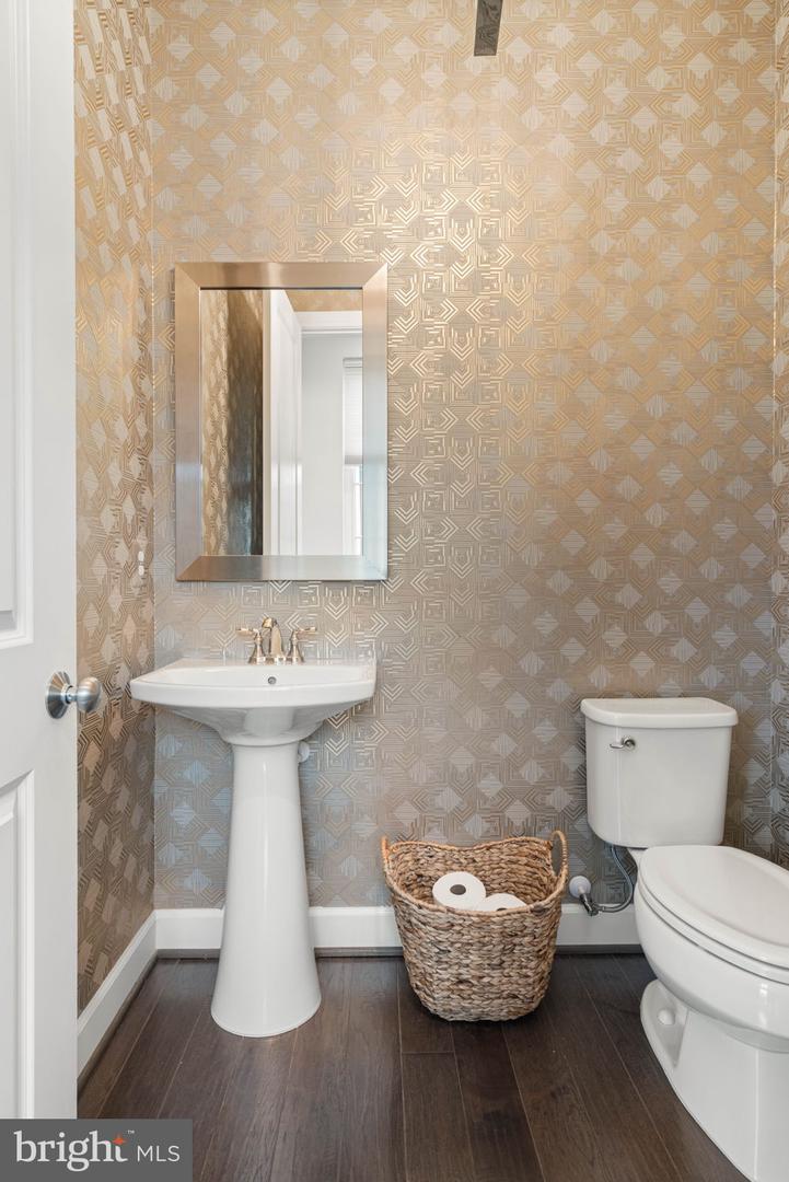 20379 CODMAN DR, ASHBURN, Virginia 20147, 4 Bedrooms Bedrooms, ,3 BathroomsBathrooms,Residential,For sale,20379 CODMAN DR,VALO2111438 MLS # VALO2111438