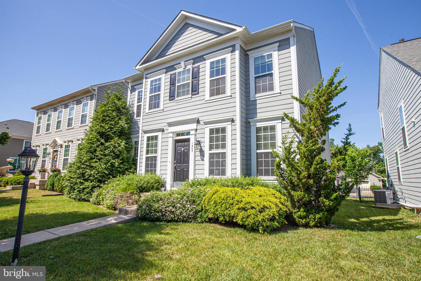 1205 SAUNDERS DR, FREDERICKSBURG, Virginia 22401, 3 Bedrooms Bedrooms, ,3 BathroomsBathrooms,Residential,For sale,1205 SAUNDERS DR,VAFB2009552 MLS # VAFB2009552