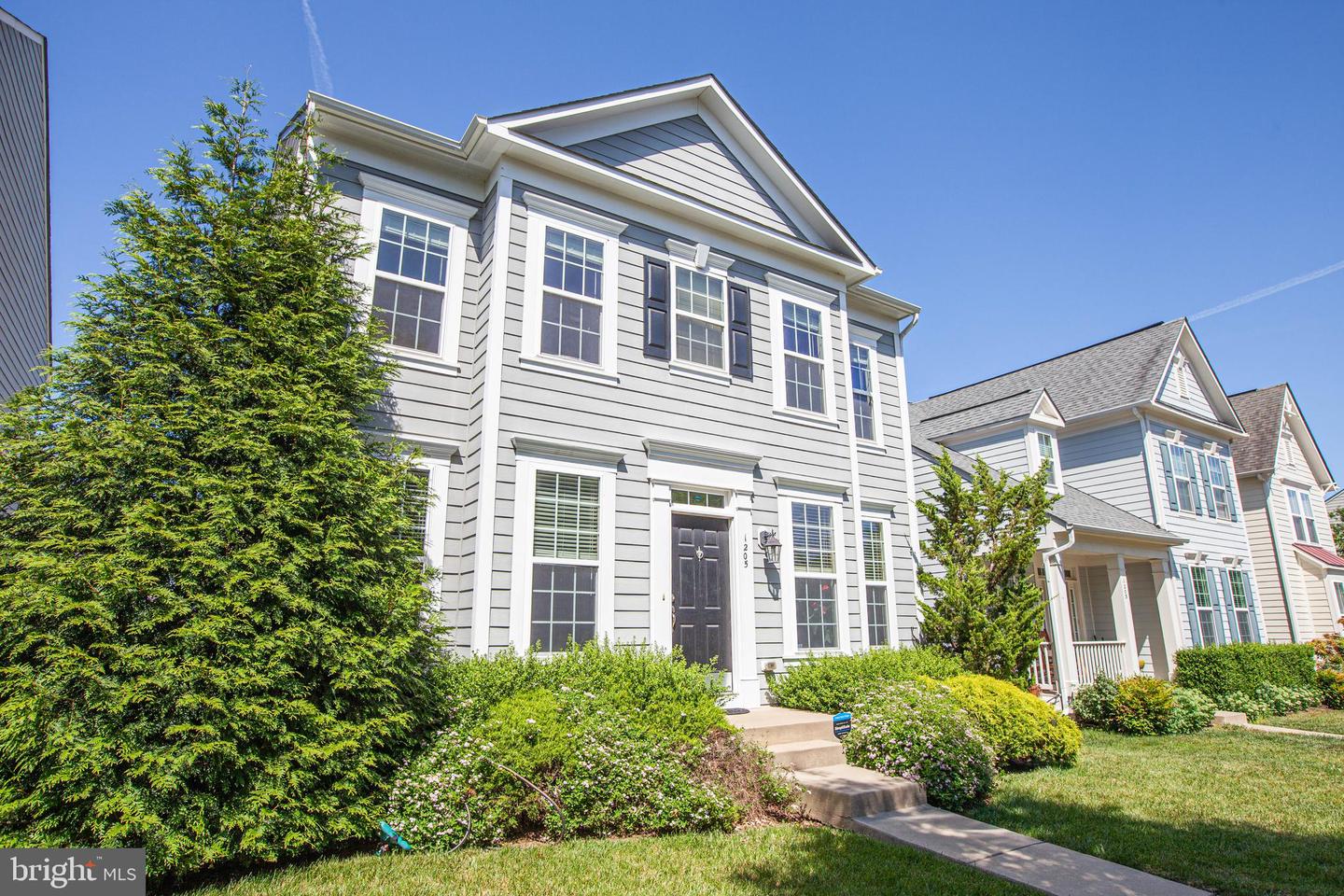 1205 SAUNDERS DR, FREDERICKSBURG, Virginia 22401, 3 Bedrooms Bedrooms, ,3 BathroomsBathrooms,Residential,For sale,1205 SAUNDERS DR,VAFB2009552 MLS # VAFB2009552