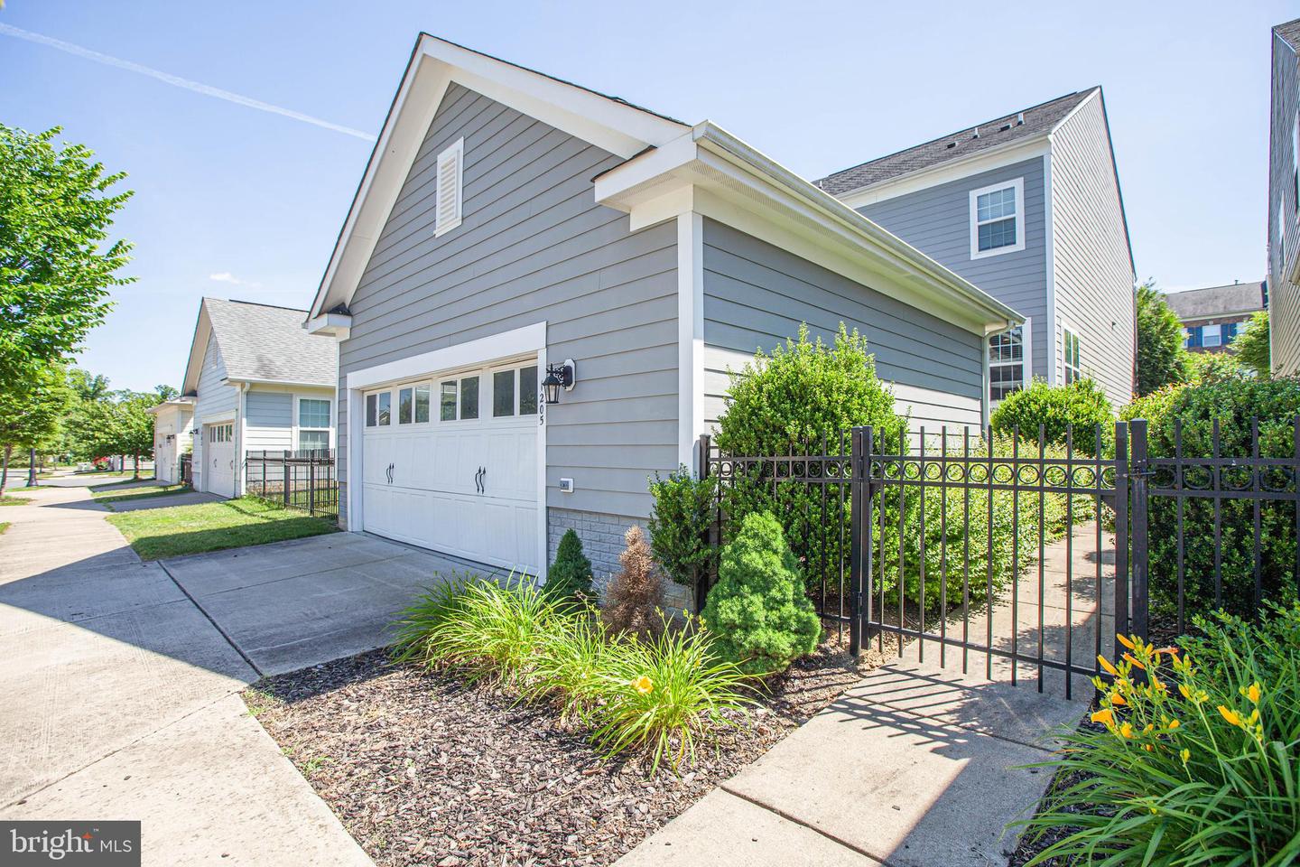 1205 SAUNDERS DR, FREDERICKSBURG, Virginia 22401, 3 Bedrooms Bedrooms, ,3 BathroomsBathrooms,Residential,For sale,1205 SAUNDERS DR,VAFB2009552 MLS # VAFB2009552