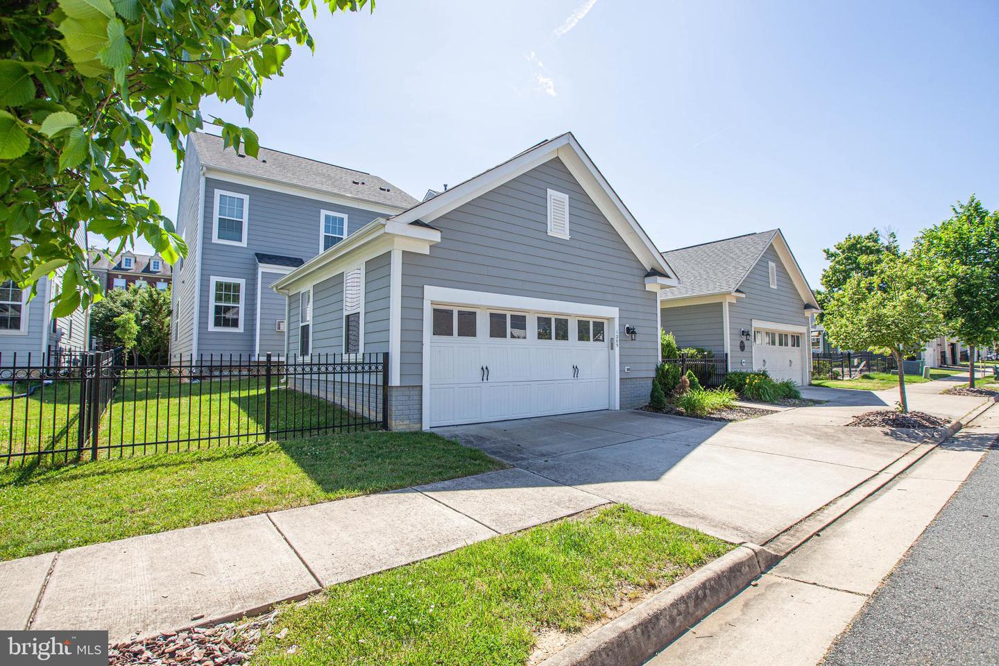 1205 SAUNDERS DR, FREDERICKSBURG, Virginia 22401, 3 Bedrooms Bedrooms, ,3 BathroomsBathrooms,Residential,For sale,1205 SAUNDERS DR,VAFB2009552 MLS # VAFB2009552