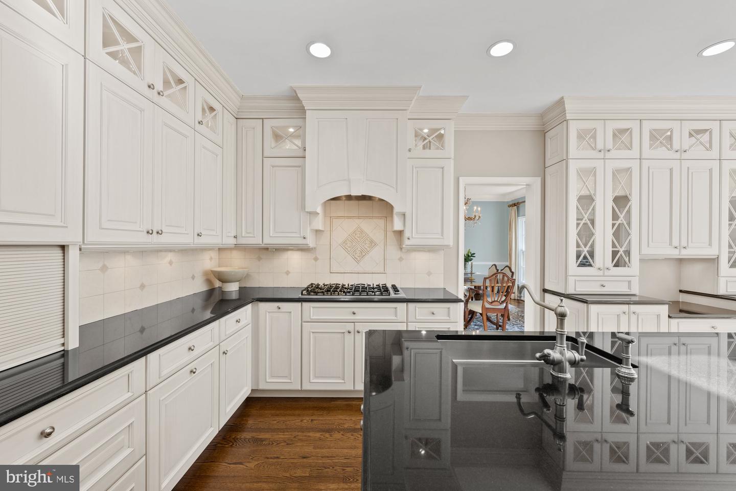 1109 OLD CEDAR RD, MCLEAN, Virginia 22102, 4 Bedrooms Bedrooms, ,4 BathroomsBathrooms,Residential,For sale,1109 OLD CEDAR RD,VAFX2286674 MLS # VAFX2286674