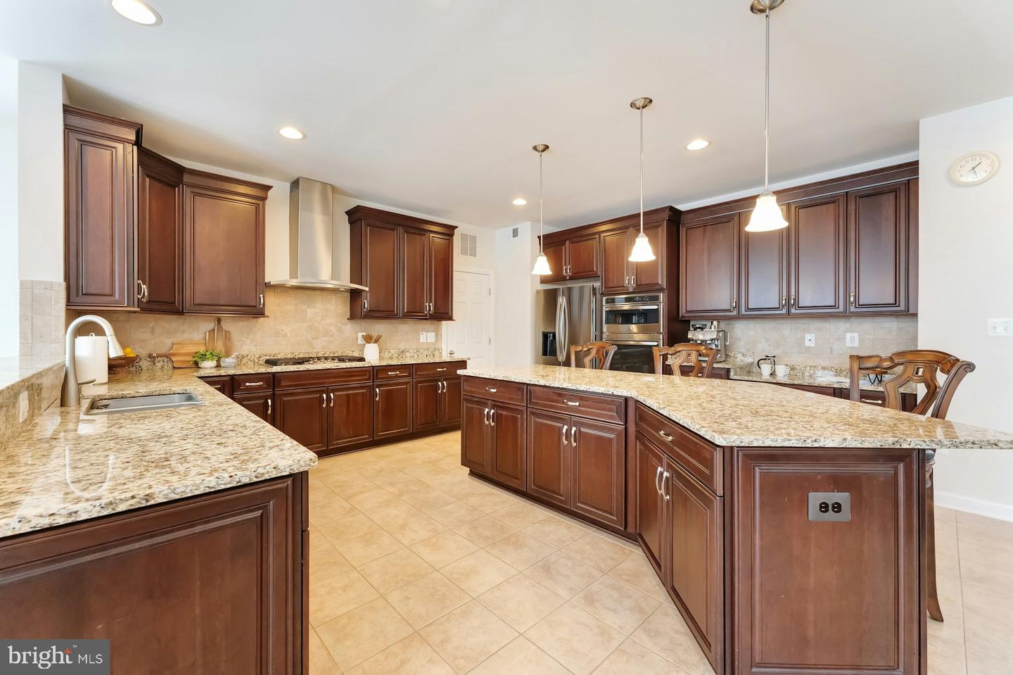 23982 MILL WHEEL PL, ALDIE, Virginia 20105, 5 Bedrooms Bedrooms, ,5 BathroomsBathrooms,Residential,For sale,23982 MILL WHEEL PL,VALO2114316 MLS # VALO2114316