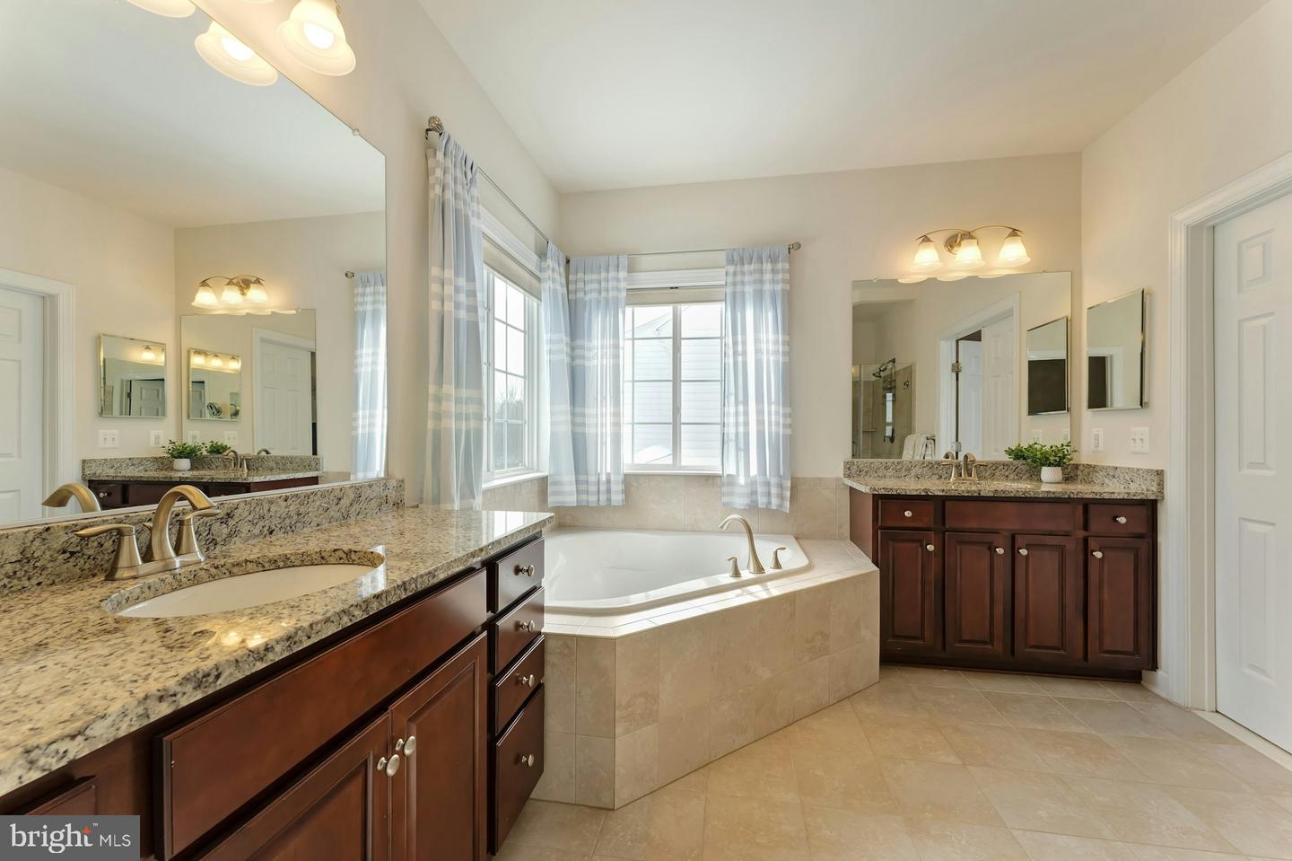 23982 MILL WHEEL PL, ALDIE, Virginia 20105, 5 Bedrooms Bedrooms, ,5 BathroomsBathrooms,Residential,For sale,23982 MILL WHEEL PL,VALO2114316 MLS # VALO2114316