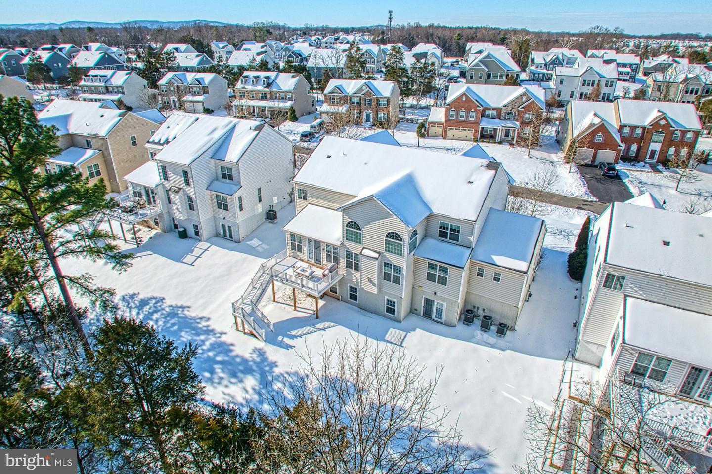 23982 MILL WHEEL PL, ALDIE, Virginia 20105, 5 Bedrooms Bedrooms, ,5 BathroomsBathrooms,Residential,For sale,23982 MILL WHEEL PL,VALO2114316 MLS # VALO2114316