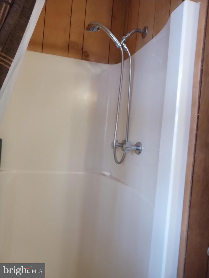 155 PEE WEE LN, LINDEN, Virginia 22642, 2 Bedrooms Bedrooms, ,1 BathroomBathrooms,Residential,For sale,155 PEE WEE LN,VAWR2013250 MLS # VAWR2013250