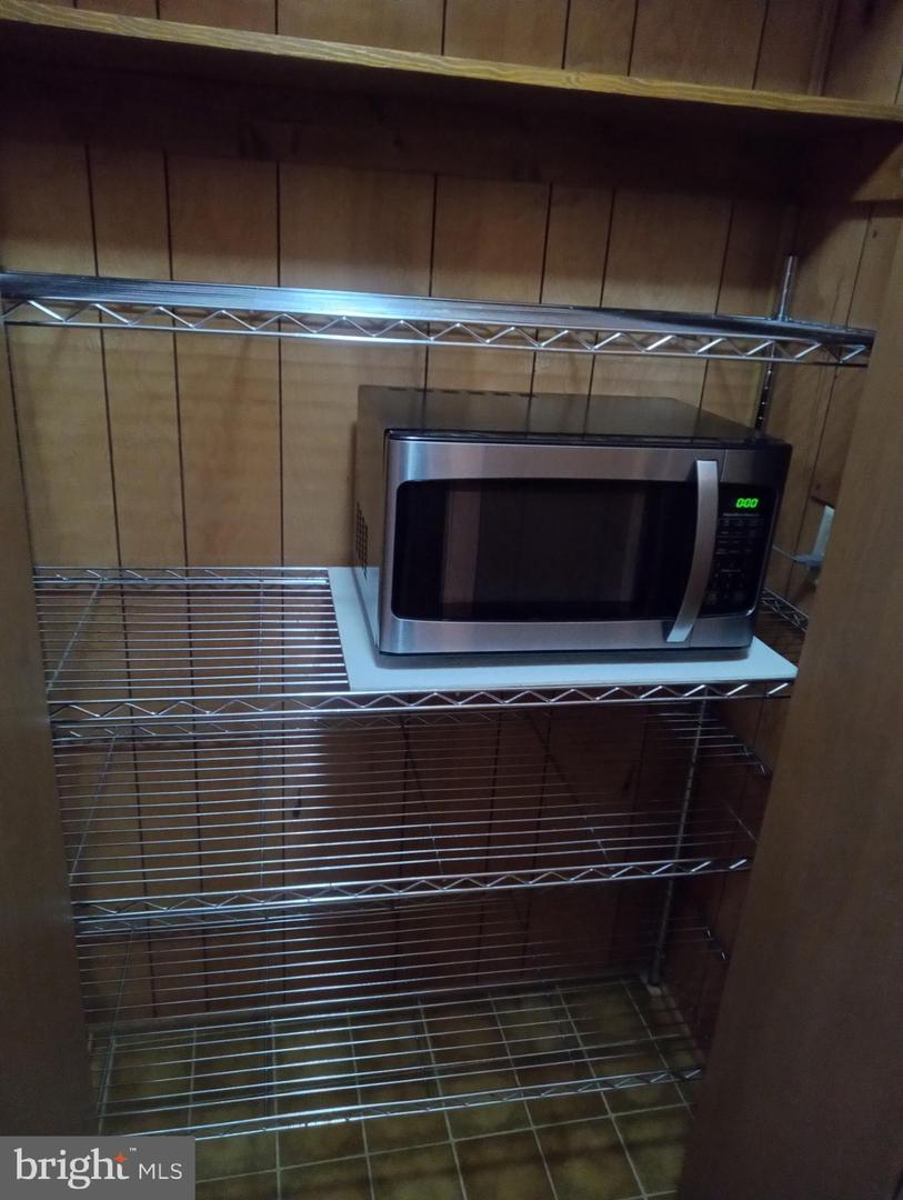 155 PEE WEE LN, LINDEN, Virginia 22642, 2 Bedrooms Bedrooms, ,1 BathroomBathrooms,Residential,For sale,155 PEE WEE LN,VAWR2013250 MLS # VAWR2013250