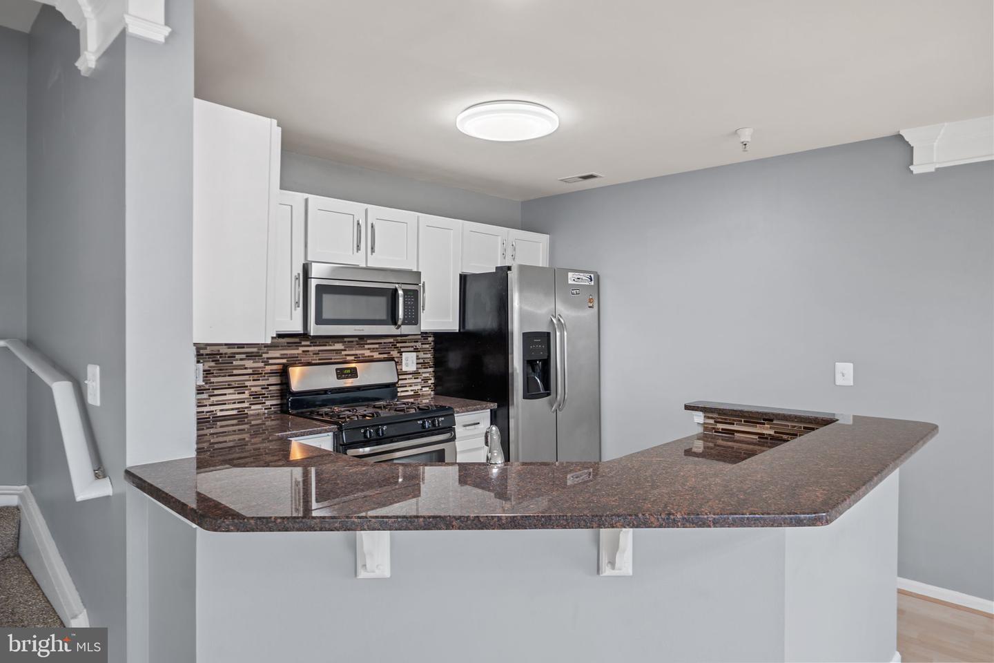 46966 COURTYARD SQ #301, STERLING, Virginia 20164, 2 Bedrooms Bedrooms, ,2 BathroomsBathrooms,Residential,For sale,46966 COURTYARD SQ #301,VALO2114834 MLS # VALO2114834