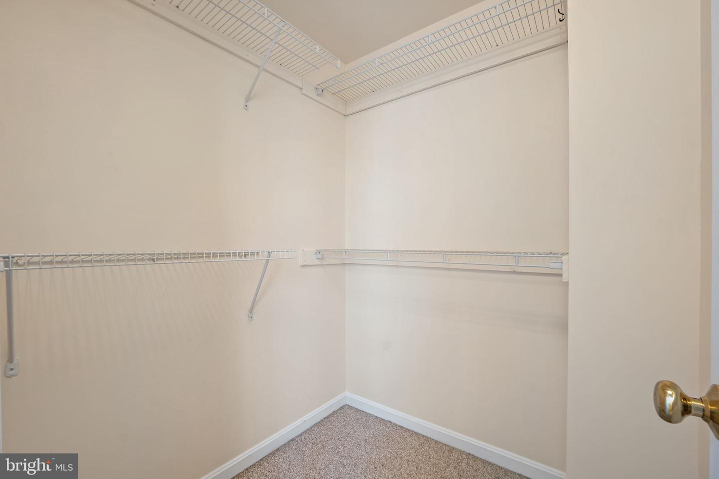 46966 COURTYARD SQ #301, STERLING, Virginia 20164, 2 Bedrooms Bedrooms, ,2 BathroomsBathrooms,Residential,For sale,46966 COURTYARD SQ #301,VALO2114834 MLS # VALO2114834