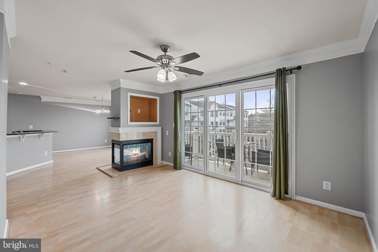 46966 COURTYARD SQ #301, STERLING, Virginia 20164, 2 Bedrooms Bedrooms, ,2 BathroomsBathrooms,Residential,For sale,46966 COURTYARD SQ #301,VALO2114834 MLS # VALO2114834