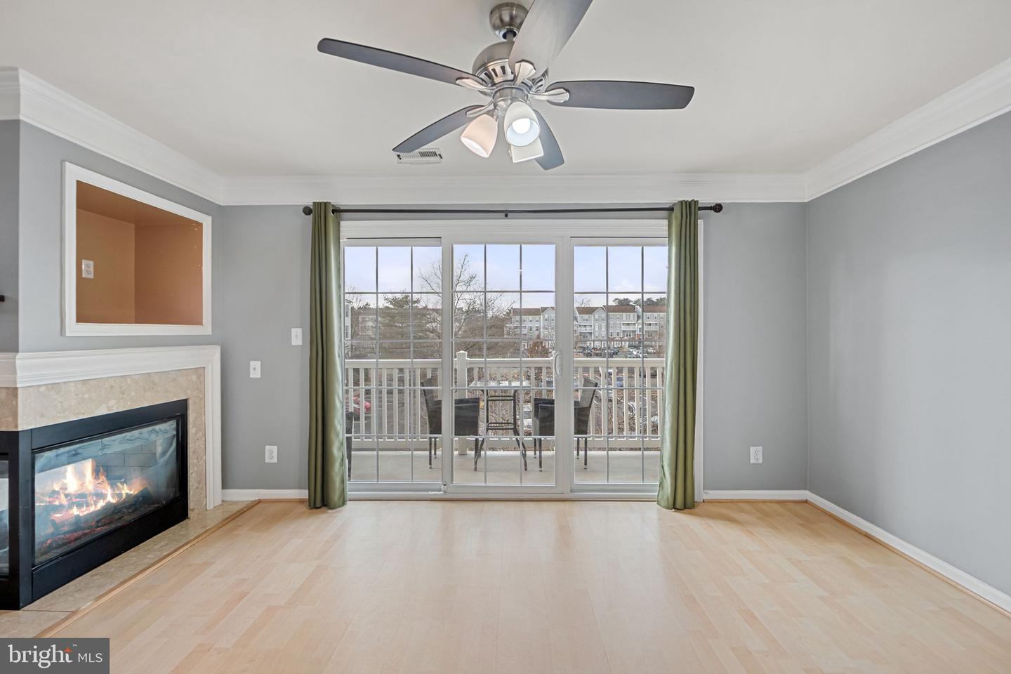 46966 COURTYARD SQ #301, STERLING, Virginia 20164, 2 Bedrooms Bedrooms, ,2 BathroomsBathrooms,Residential,For sale,46966 COURTYARD SQ #301,VALO2114834 MLS # VALO2114834