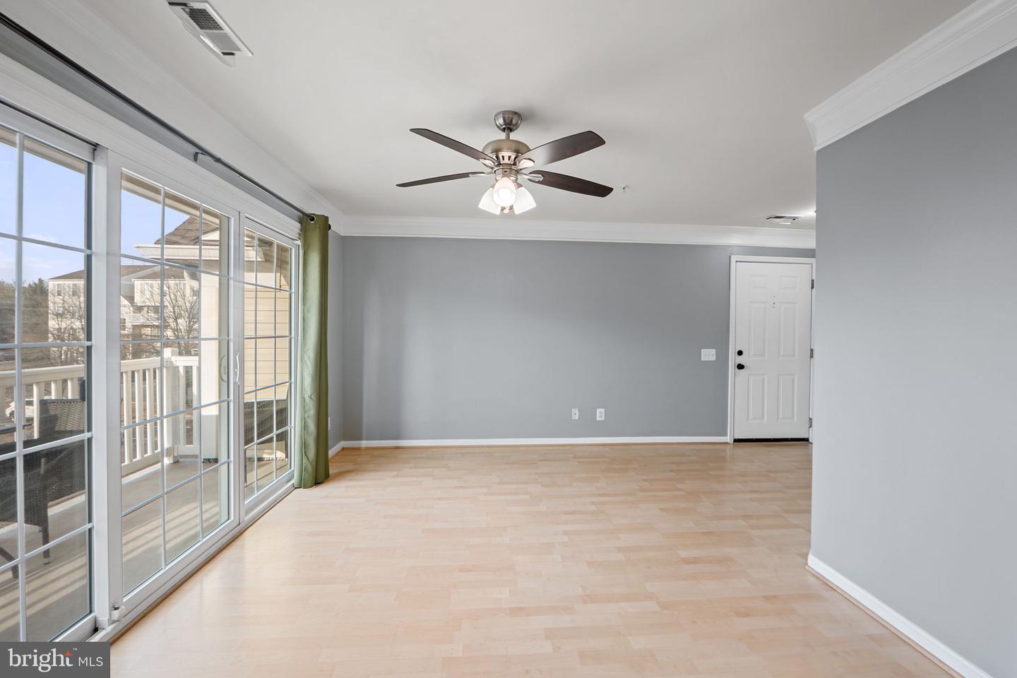 46966 COURTYARD SQ #301, STERLING, Virginia 20164, 2 Bedrooms Bedrooms, ,2 BathroomsBathrooms,Residential,For sale,46966 COURTYARD SQ #301,VALO2114834 MLS # VALO2114834