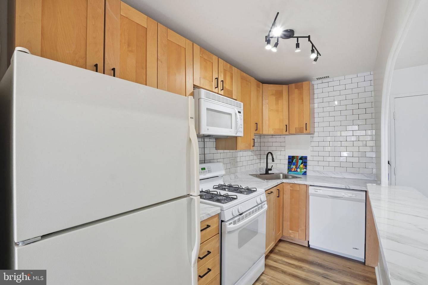 2829 CONNECTICUT AVE NW #411, WASHINGTON, District Of Columbia 20008, ,1 BathroomBathrooms,Residential,For sale,2829 CONNECTICUT AVE NW #411,DCDC2243844 MLS # DCDC2243844 2829 CONNECTICUT AVE NW #411, WASHINGTON, District Of Columbia 20008, ,1 BathroomBathrooms,Residential,For sale,2829 CONNECTICUT AVE NW #411,DCDC2243844 MLS # DCDC2243844