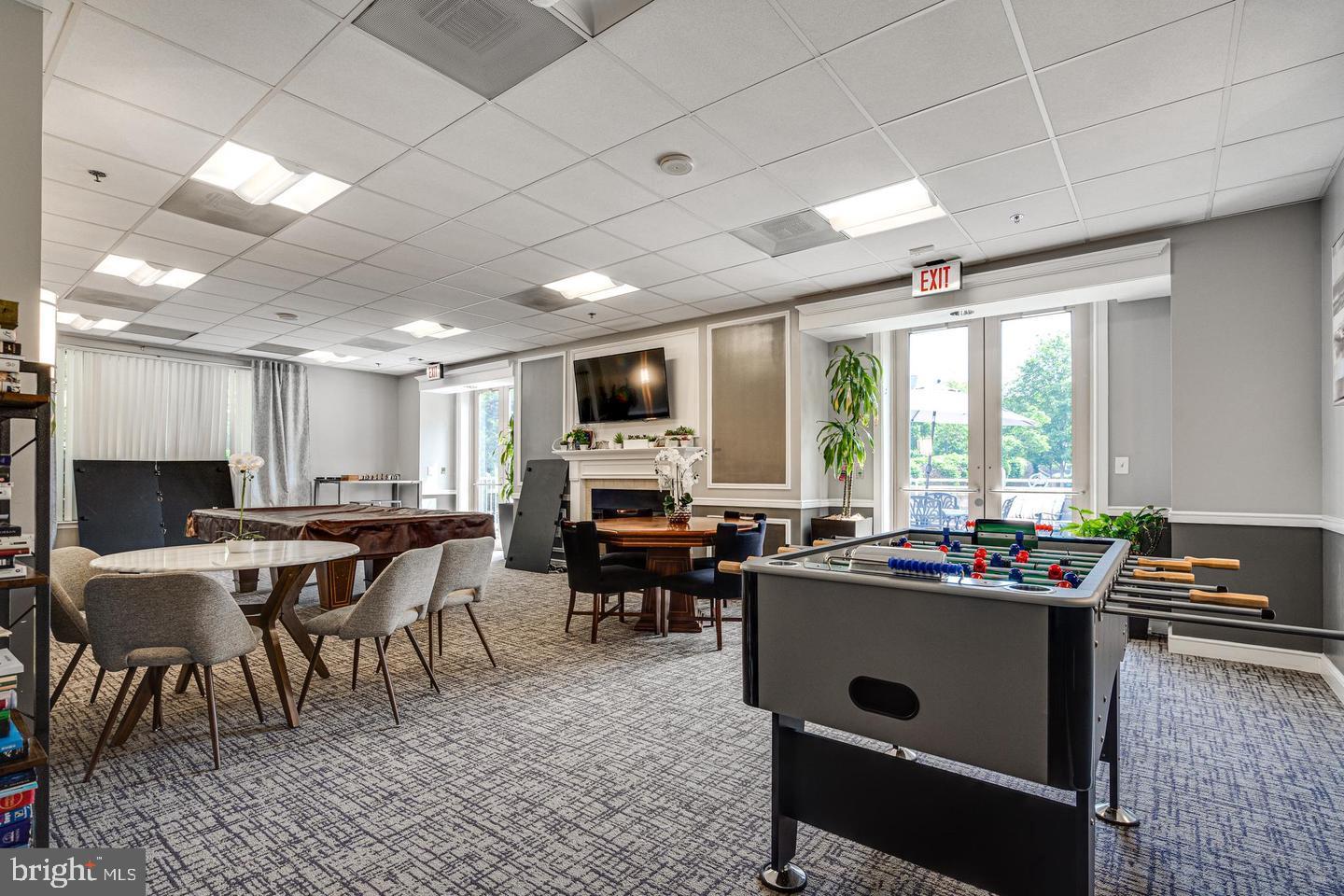 2726 GALLOWS RD #915, VIENNA, Virginia 22180, 1 Bedroom Bedrooms, ,1 BathroomBathrooms,Residential,For sale,2726 GALLOWS RD #915,VAFX2288128 MLS # VAFX2288128 2726 GALLOWS RD #915, VIENNA, Virginia 22180, 1 Bedroom Bedrooms, ,1 BathroomBathrooms,Residential,For sale,2726 GALLOWS RD #915,VAFX2288128 MLS # VAFX2288128