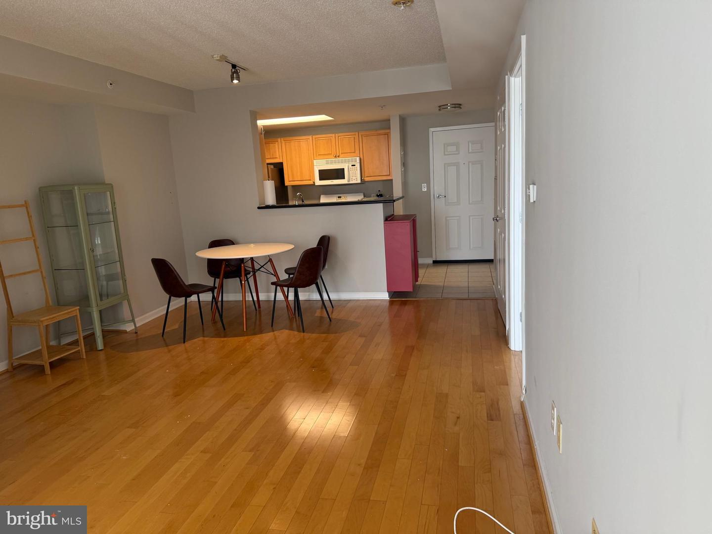 2726 GALLOWS RD #915, VIENNA, Virginia 22180, 1 Bedroom Bedrooms, ,1 BathroomBathrooms,Residential,For sale,2726 GALLOWS RD #915,VAFX2288128 MLS # VAFX2288128 2726 GALLOWS RD #915, VIENNA, Virginia 22180, 1 Bedroom Bedrooms, ,1 BathroomBathrooms,Residential,For sale,2726 GALLOWS RD #915,VAFX2288128 MLS # VAFX2288128