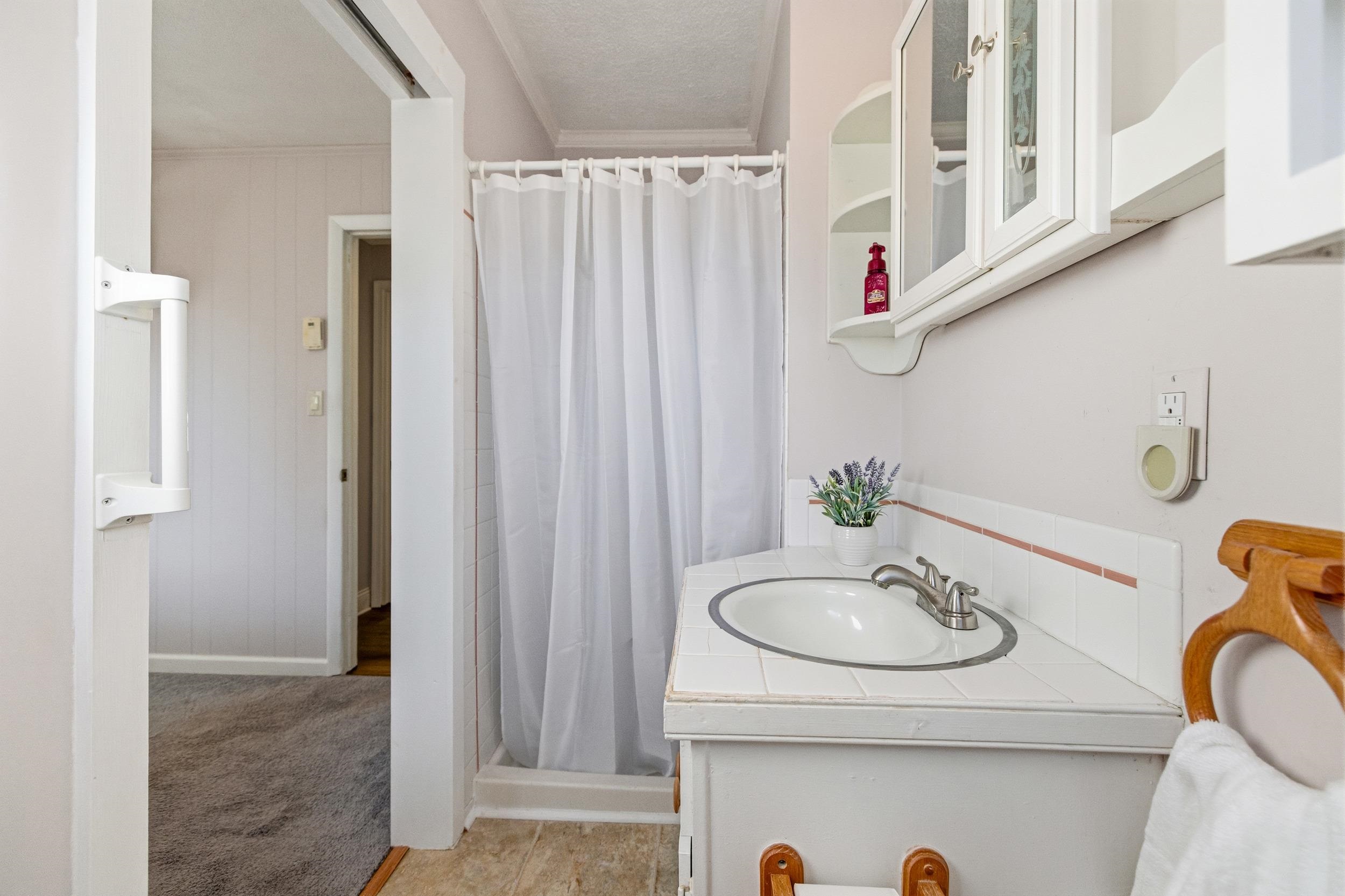 480 MONT VIEW LN, LURAY, Virginia 22835, 3 Bedrooms Bedrooms, ,2 BathroomsBathrooms,Residential,480 MONT VIEW LN,670964 MLS # 670964 480 MONT VIEW LN, LURAY, Virginia 22835, 3 Bedrooms Bedrooms, ,2 BathroomsBathrooms,Residential,480 MONT VIEW LN,670964 MLS # 670964