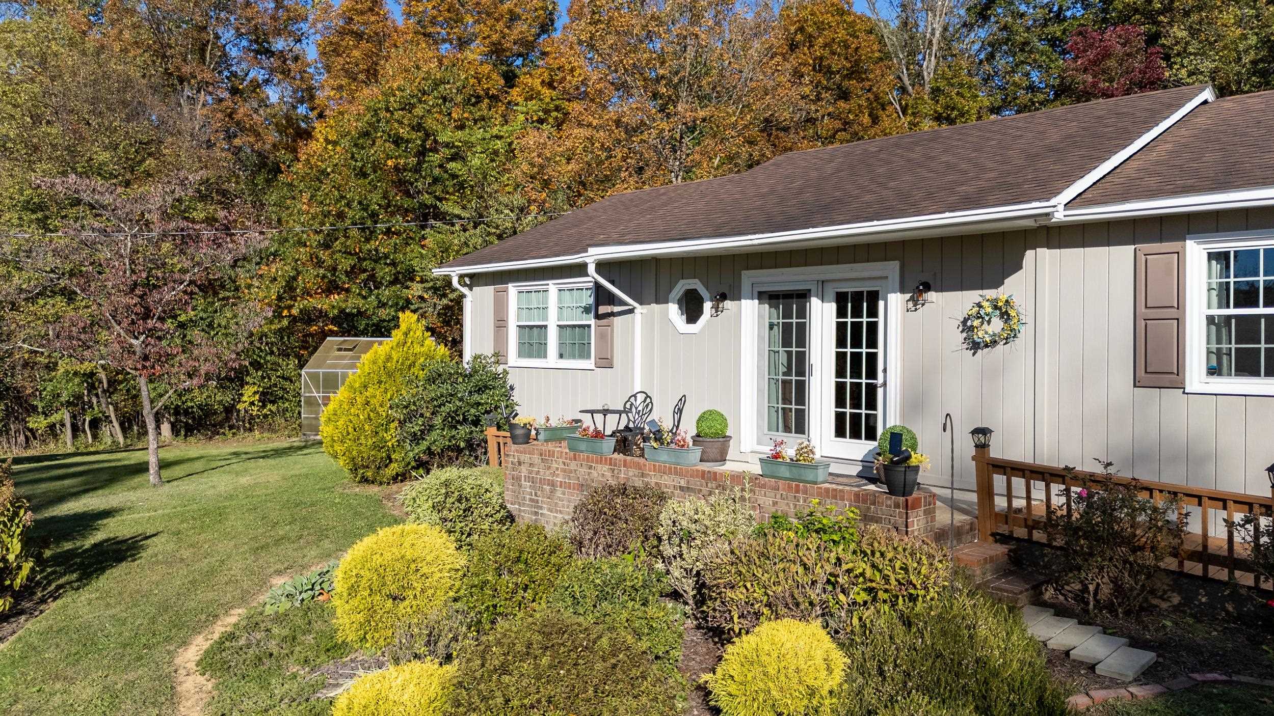 480 MONT VIEW LN, LURAY, Virginia 22835, 3 Bedrooms Bedrooms, ,2 BathroomsBathrooms,Residential,480 MONT VIEW LN,670964 MLS # 670964 480 MONT VIEW LN, LURAY, Virginia 22835, 3 Bedrooms Bedrooms, ,2 BathroomsBathrooms,Residential,480 MONT VIEW LN,670964 MLS # 670964