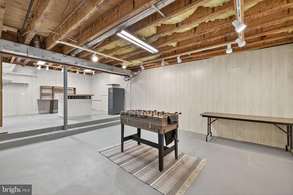 8423 LOCK LN, WARRENTON, Virginia 20186, 3 Bedrooms Bedrooms, ,3 BathroomsBathrooms,Residential,8423 LOCK LN,VAFQ2019994 MLS # VAFQ2019994