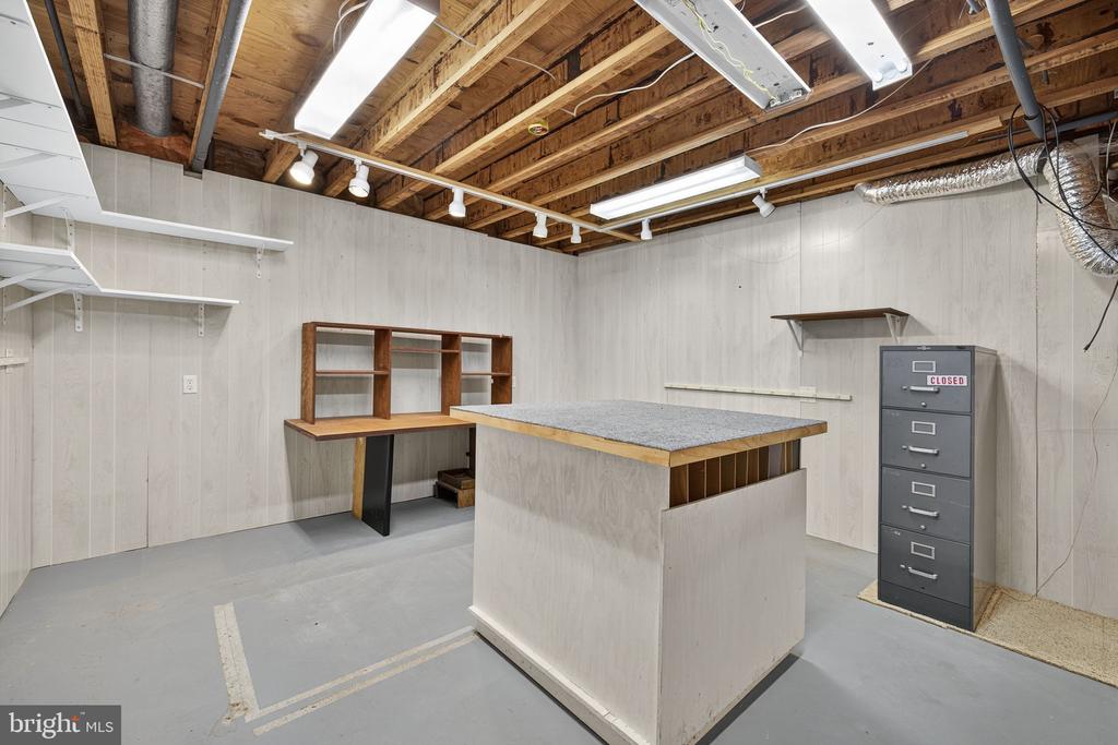 8423 LOCK LN, WARRENTON, Virginia 20186, 3 Bedrooms Bedrooms, ,3 BathroomsBathrooms,Residential,8423 LOCK LN,VAFQ2019994 MLS # VAFQ2019994