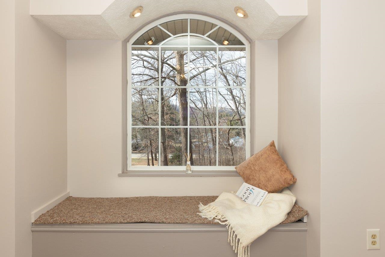 4759 EAST SIDE HWY, GROTTOES, Virginia 24441, 3 Bedrooms Bedrooms, ,2 BathroomsBathrooms,Residential,4759 EAST SIDE HWY,672903 MLS # 672903 4759 EAST SIDE HWY, GROTTOES, Virginia 24441, 3 Bedrooms Bedrooms, ,2 BathroomsBathrooms,Residential,4759 EAST SIDE HWY,672903 MLS # 672903