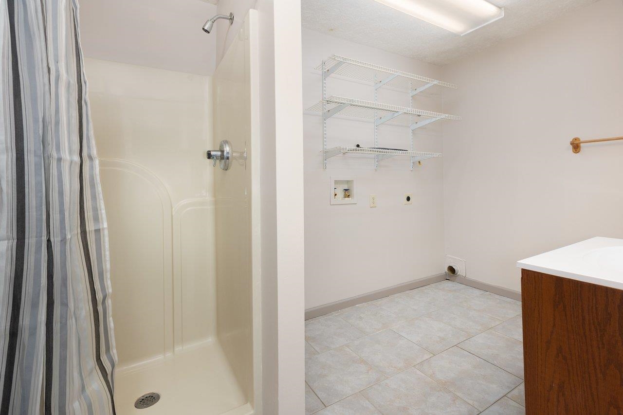 4759 EAST SIDE HWY, GROTTOES, Virginia 24441, 3 Bedrooms Bedrooms, ,2 BathroomsBathrooms,Residential,4759 EAST SIDE HWY,672903 MLS # 672903 4759 EAST SIDE HWY, GROTTOES, Virginia 24441, 3 Bedrooms Bedrooms, ,2 BathroomsBathrooms,Residential,4759 EAST SIDE HWY,672903 MLS # 672903