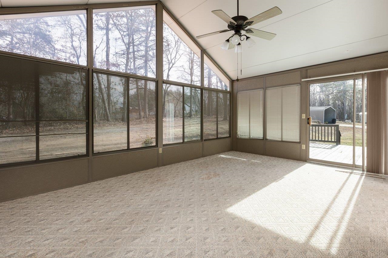 4759 EAST SIDE HWY, GROTTOES, Virginia 24441, 3 Bedrooms Bedrooms, ,2 BathroomsBathrooms,Residential,4759 EAST SIDE HWY,672903 MLS # 672903 4759 EAST SIDE HWY, GROTTOES, Virginia 24441, 3 Bedrooms Bedrooms, ,2 BathroomsBathrooms,Residential,4759 EAST SIDE HWY,672903 MLS # 672903