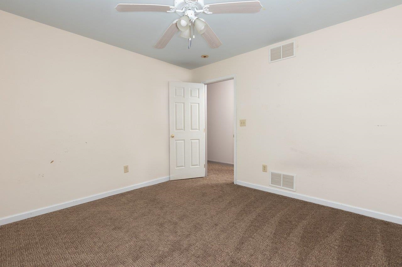 4759 EAST SIDE HWY, GROTTOES, Virginia 24441, 3 Bedrooms Bedrooms, ,2 BathroomsBathrooms,Residential,4759 EAST SIDE HWY,672903 MLS # 672903 4759 EAST SIDE HWY, GROTTOES, Virginia 24441, 3 Bedrooms Bedrooms, ,2 BathroomsBathrooms,Residential,4759 EAST SIDE HWY,672903 MLS # 672903