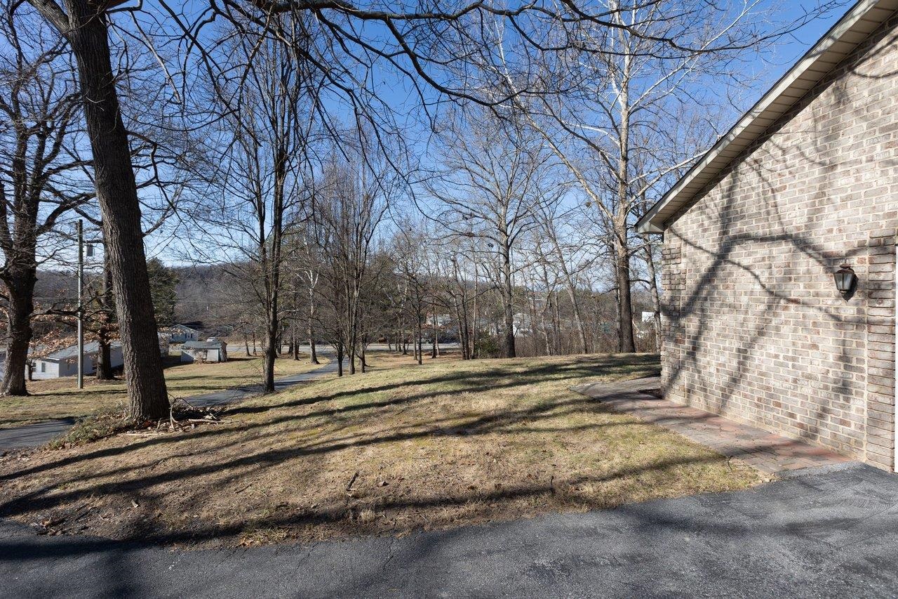 4759 EAST SIDE HWY, GROTTOES, Virginia 24441, 3 Bedrooms Bedrooms, ,2 BathroomsBathrooms,Residential,4759 EAST SIDE HWY,672903 MLS # 672903 4759 EAST SIDE HWY, GROTTOES, Virginia 24441, 3 Bedrooms Bedrooms, ,2 BathroomsBathrooms,Residential,4759 EAST SIDE HWY,672903 MLS # 672903