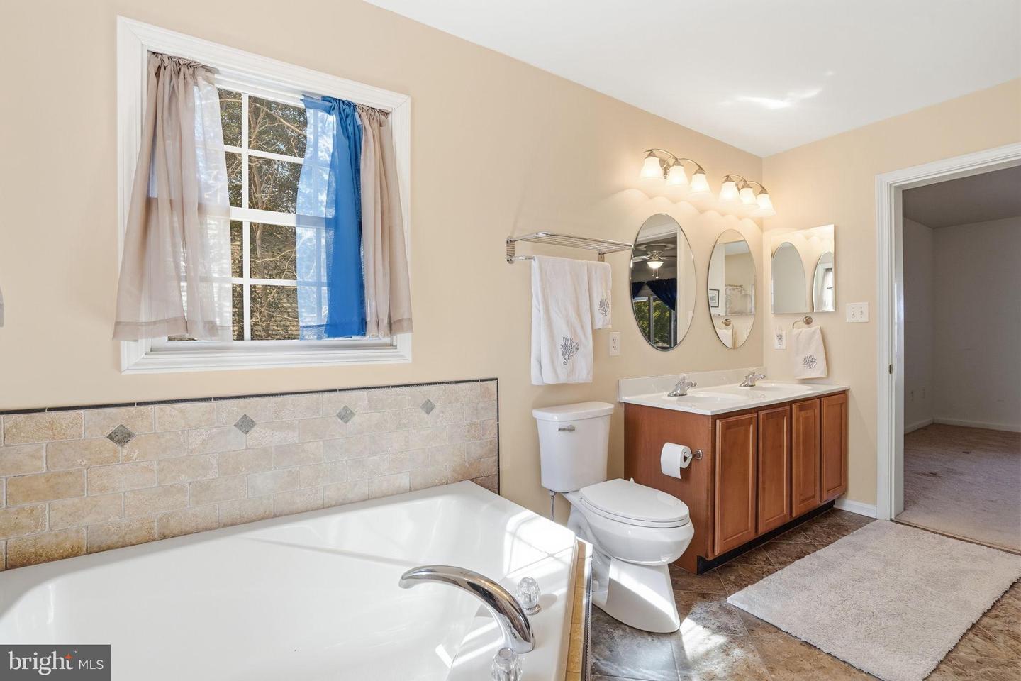 82 WESTMORELAND BLVD, HAGUE, Virginia 22469, 4 Bedrooms Bedrooms, 12 Rooms Rooms,2 BathroomsBathrooms,Residential,For sale,82 WESTMORELAND BLVD,VAWE2010370 MLS # VAWE2010370