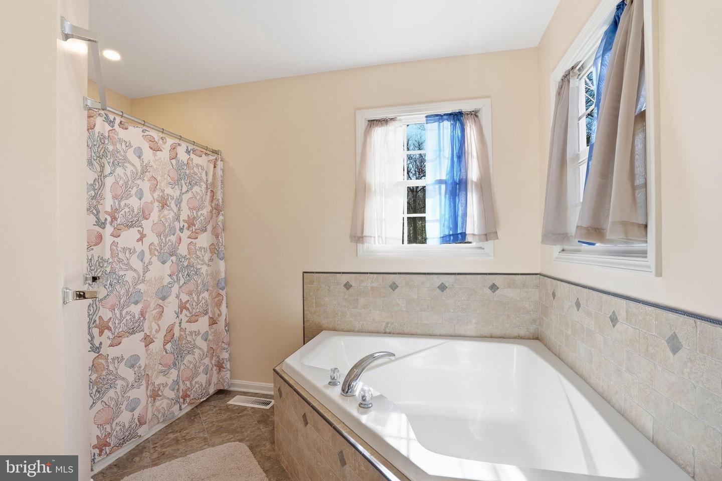 82 WESTMORELAND BLVD, HAGUE, Virginia 22469, 4 Bedrooms Bedrooms, 12 Rooms Rooms,2 BathroomsBathrooms,Residential,For sale,82 WESTMORELAND BLVD,VAWE2010370 MLS # VAWE2010370