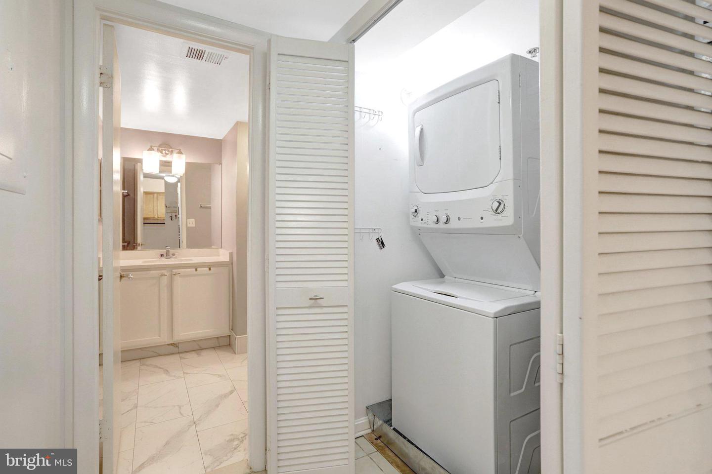 1001 N VERMONT ST #506, ARLINGTON, Virginia 22201, 1 Bedroom Bedrooms, ,1 BathroomBathrooms,Residential,For sale,1001 N VERMONT ST #506,VAAR2067798 MLS # VAAR2067798