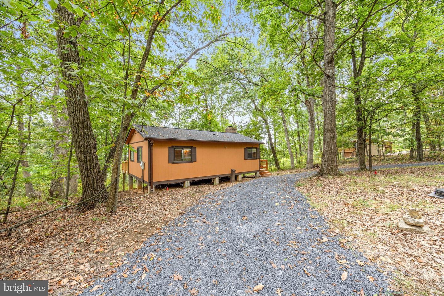 760 HILLTOP LN, MOUNT JACKSON, Virginia 22842, 2 Bedrooms Bedrooms, ,1 BathroomBathrooms,Residential,For sale,760 HILLTOP LN,VASH2013412 MLS # VASH2013412