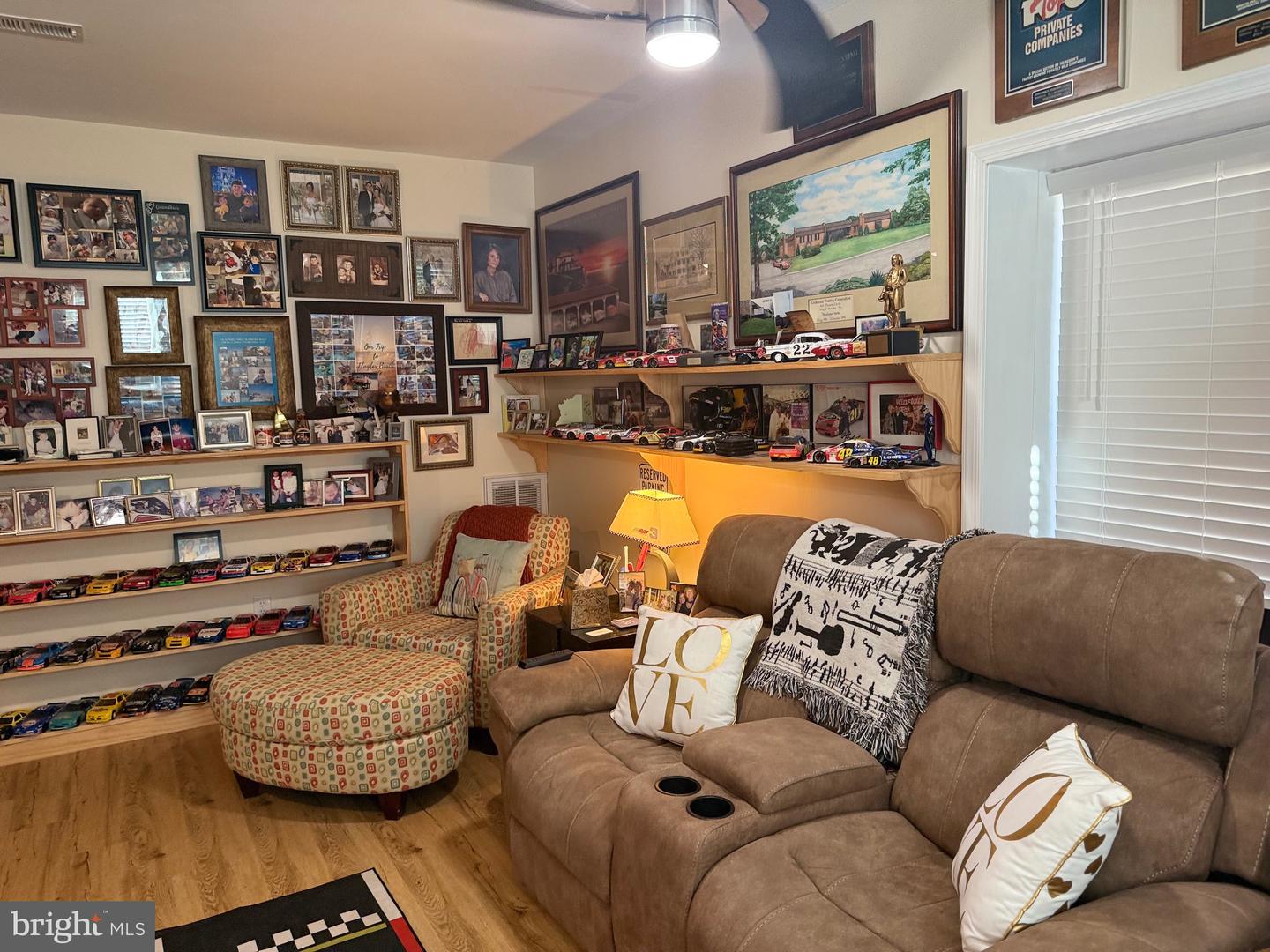 1157 GRANNY SMITH RD, LINDEN, Virginia 22642, 3 Bedrooms Bedrooms, 7 Rooms Rooms,3 BathroomsBathrooms,Residential,For sale,1157 GRANNY SMITH RD,VAWR2013180 MLS # VAWR2013180