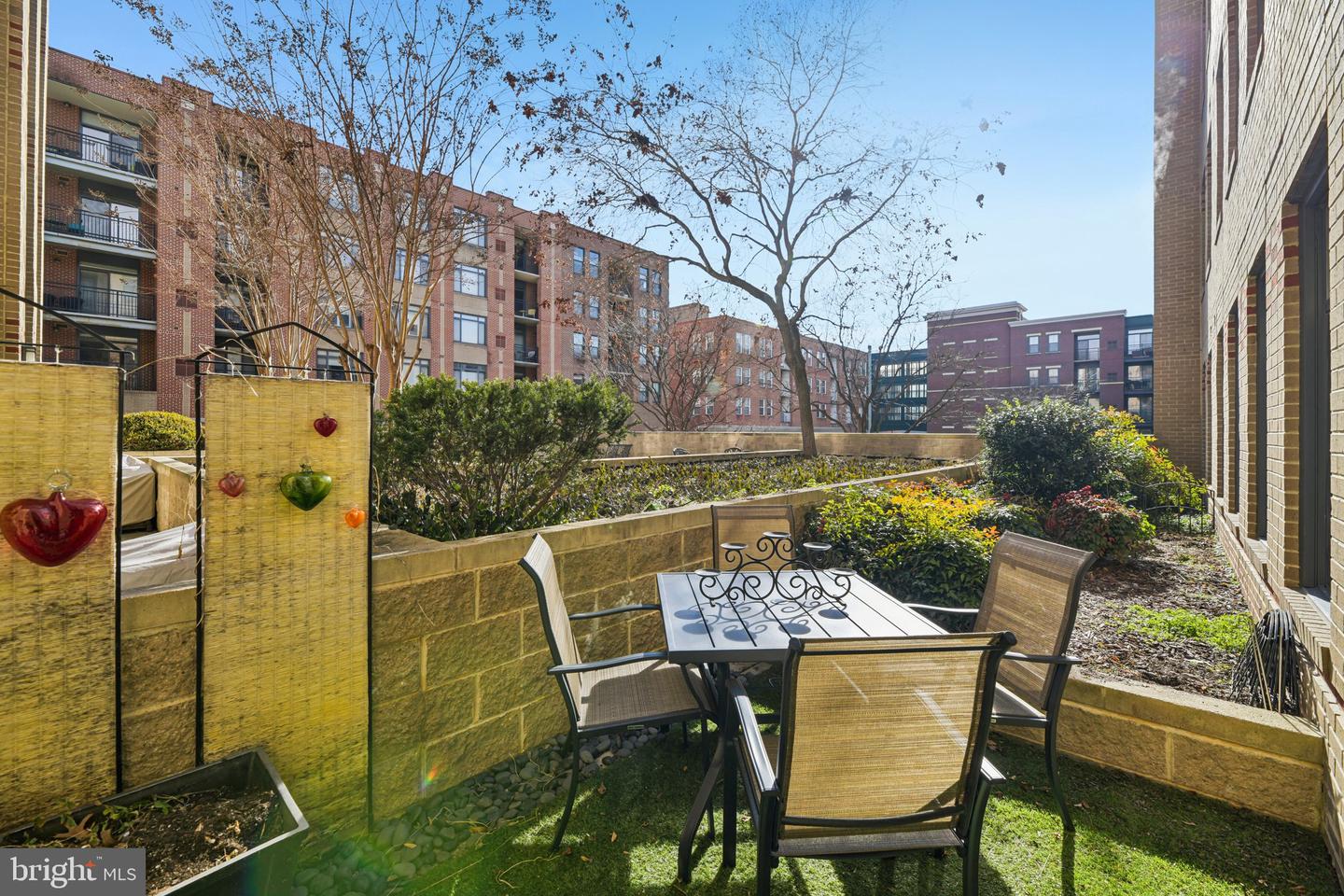 525 N FAYETTE ST #218, ALEXANDRIA, Virginia 22314, 2 Bedrooms Bedrooms, ,2 BathroomsBathrooms,Residential,For sale,525 N FAYETTE ST #218,VAAX2053430 MLS # VAAX2053430