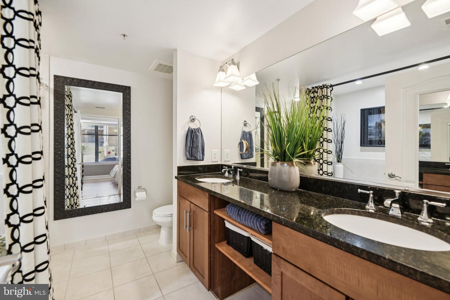 525 N FAYETTE ST #218, ALEXANDRIA, Virginia 22314, 2 Bedrooms Bedrooms, ,2 BathroomsBathrooms,Residential,For sale,525 N FAYETTE ST #218,VAAX2053430 MLS # VAAX2053430