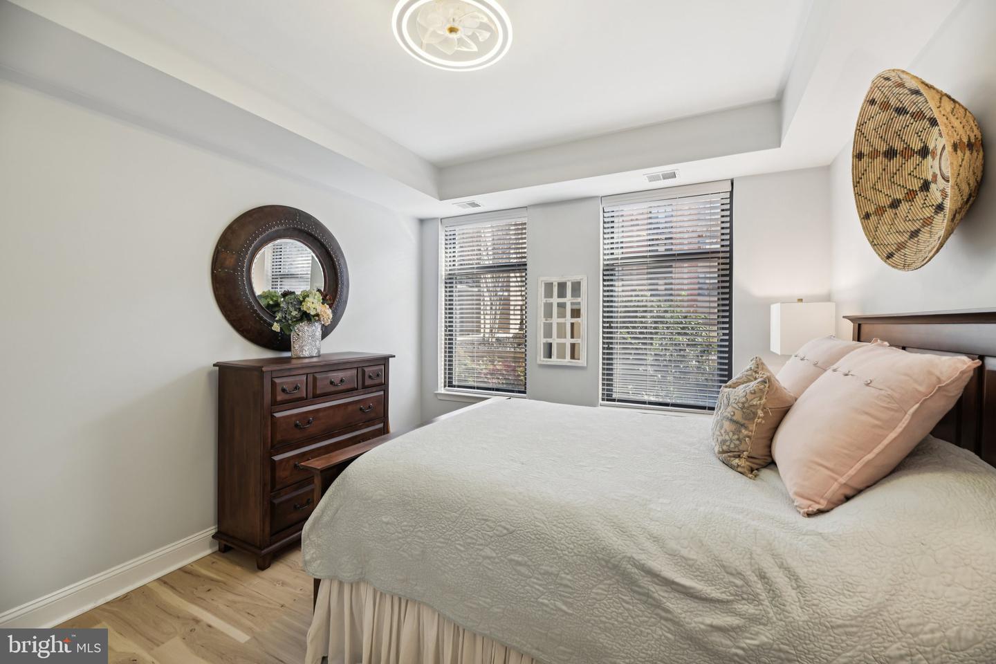 525 N FAYETTE ST #218, ALEXANDRIA, Virginia 22314, 2 Bedrooms Bedrooms, ,2 BathroomsBathrooms,Residential,For sale,525 N FAYETTE ST #218,VAAX2053430 MLS # VAAX2053430