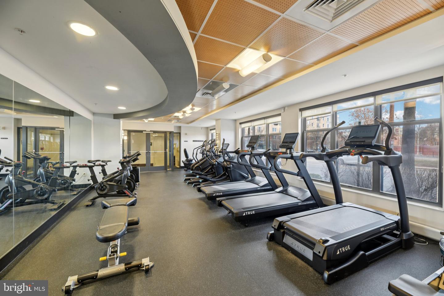 525 N FAYETTE ST #218, ALEXANDRIA, Virginia 22314, 2 Bedrooms Bedrooms, ,2 BathroomsBathrooms,Residential,For sale,525 N FAYETTE ST #218,VAAX2053430 MLS # VAAX2053430