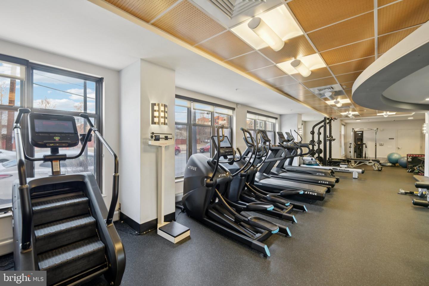 525 N FAYETTE ST #218, ALEXANDRIA, Virginia 22314, 2 Bedrooms Bedrooms, ,2 BathroomsBathrooms,Residential,For sale,525 N FAYETTE ST #218,VAAX2053430 MLS # VAAX2053430