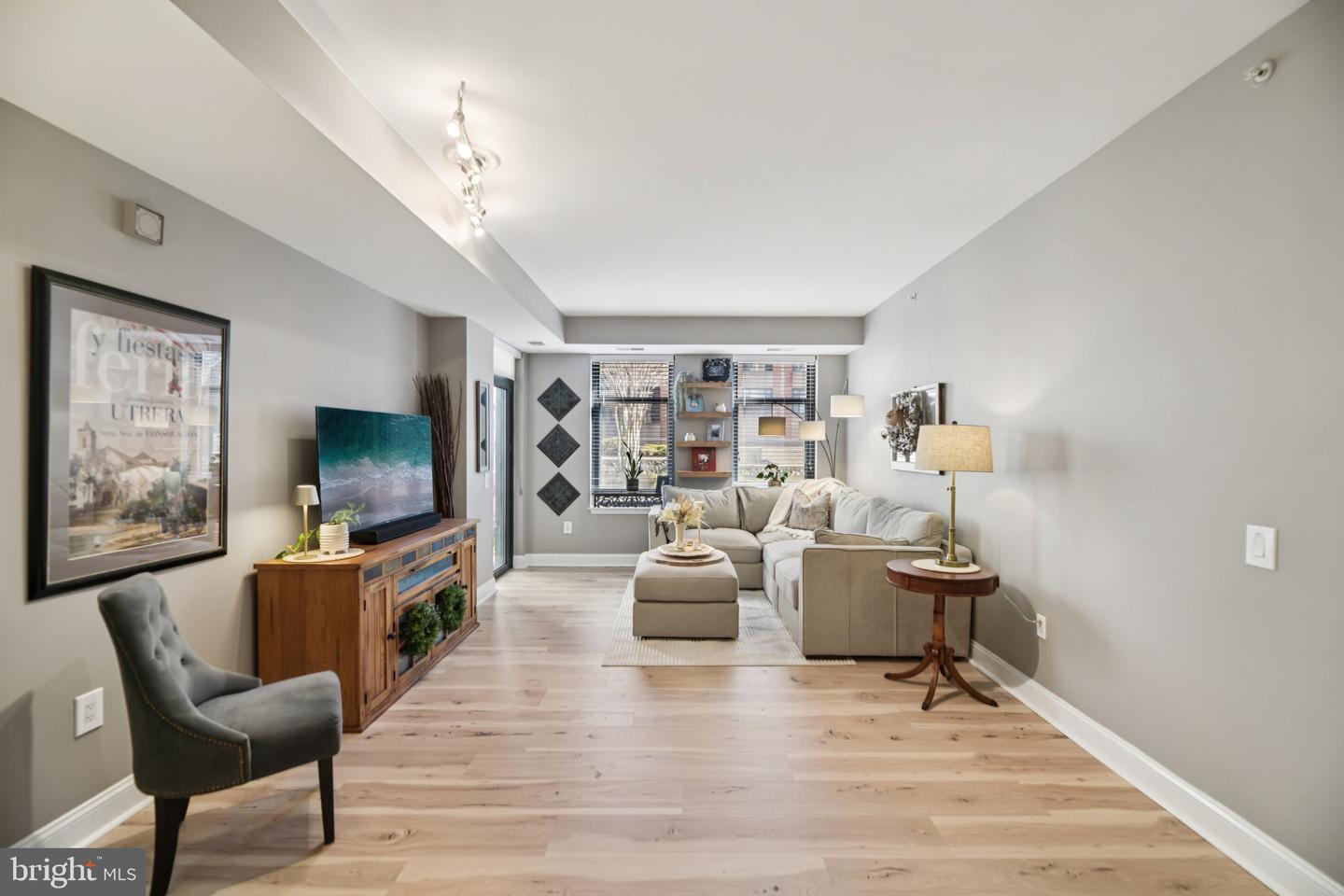 525 N FAYETTE ST #218, ALEXANDRIA, Virginia 22314, 2 Bedrooms Bedrooms, ,2 BathroomsBathrooms,Residential,For sale,525 N FAYETTE ST #218,VAAX2053430 MLS # VAAX2053430