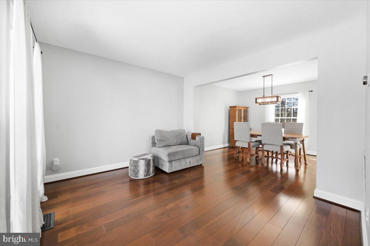 14627 RED HOUSE RD, GAINESVILLE, Virginia 20155, 4 Bedrooms Bedrooms, ,2 BathroomsBathrooms,Residential,For sale,14627 RED HOUSE RD,VAPW2111184 MLS # VAPW2111184