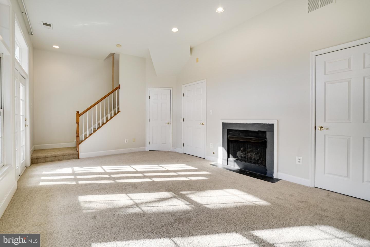 2505 GADSBY PL, ALEXANDRIA, Virginia 22311, 3 Bedrooms Bedrooms, ,3 BathroomsBathrooms,Residential,For sale,2505 GADSBY PL,VAAX2053516 MLS # VAAX2053516