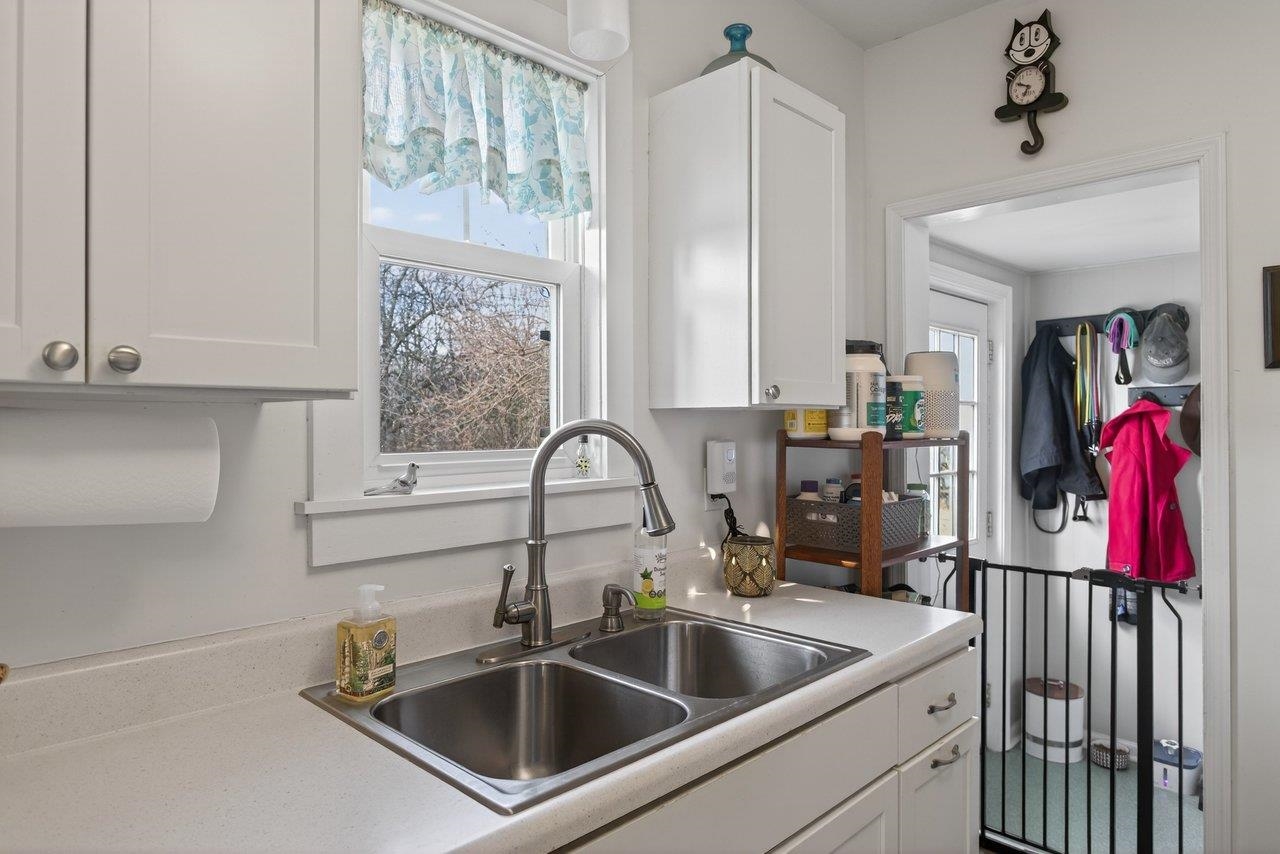 211 SECOND ST, SHENANDOAH, Virginia 22849, 2 Bedrooms Bedrooms, ,1 BathroomBathrooms,Residential,211 SECOND ST,672908 MLS # 672908 211 SECOND ST, SHENANDOAH, Virginia 22849, 2 Bedrooms Bedrooms, ,1 BathroomBathrooms,Residential,211 SECOND ST,672908 MLS # 672908