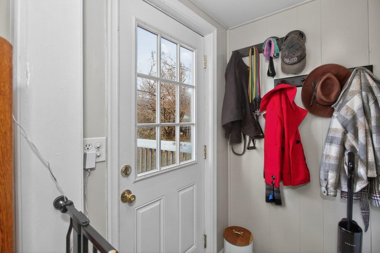 211 SECOND ST, SHENANDOAH, Virginia 22849, 2 Bedrooms Bedrooms, ,1 BathroomBathrooms,Residential,211 SECOND ST,672908 MLS # 672908 211 SECOND ST, SHENANDOAH, Virginia 22849, 2 Bedrooms Bedrooms, ,1 BathroomBathrooms,Residential,211 SECOND ST,672908 MLS # 672908