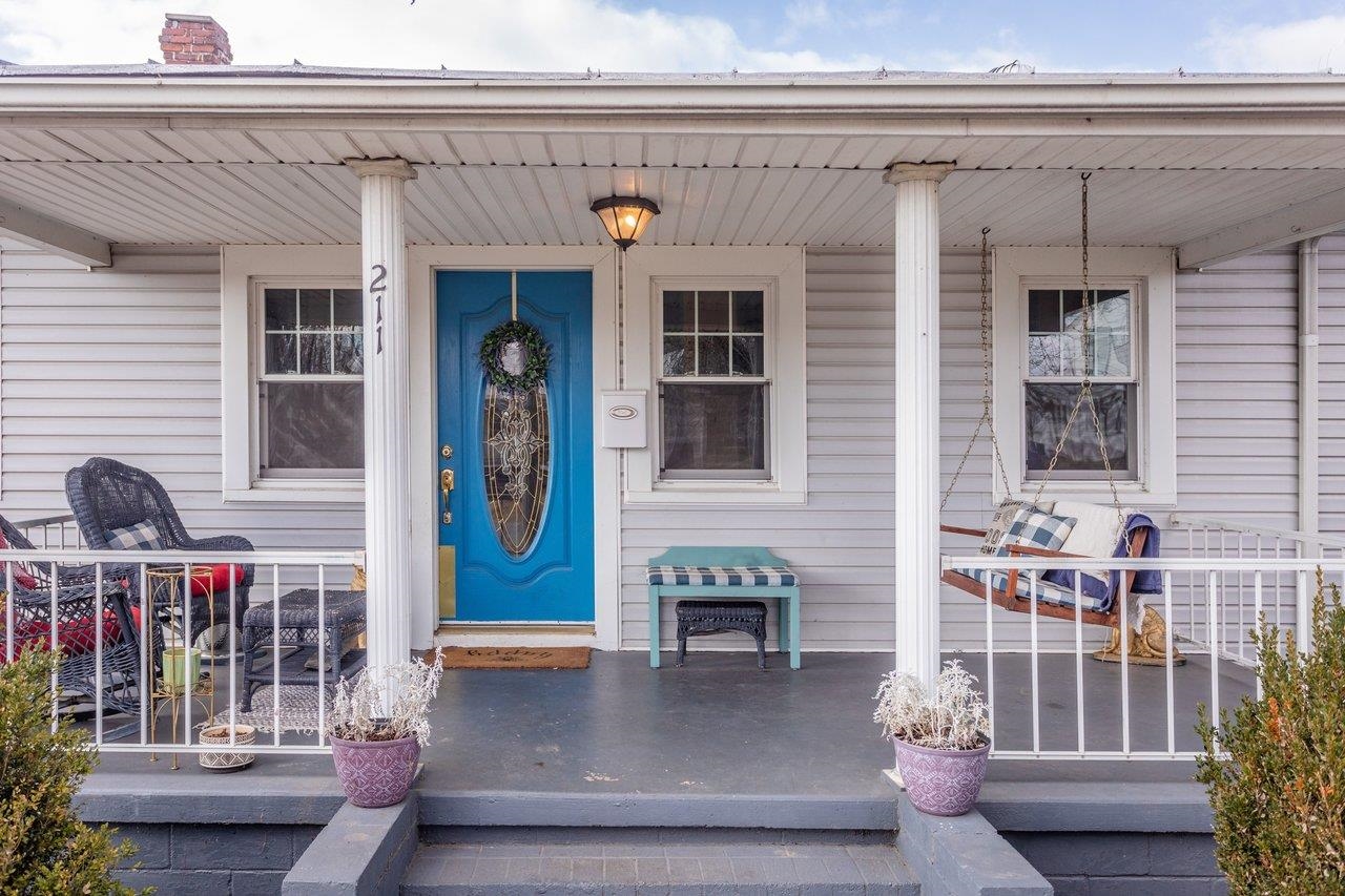 211 SECOND ST, SHENANDOAH, Virginia 22849, 2 Bedrooms Bedrooms, ,1 BathroomBathrooms,Residential,211 SECOND ST,672908 MLS # 672908 211 SECOND ST, SHENANDOAH, Virginia 22849, 2 Bedrooms Bedrooms, ,1 BathroomBathrooms,Residential,211 SECOND ST,672908 MLS # 672908