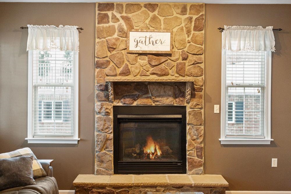 209 BUCHANAN DR, BROADWAY, Virginia 22815, 5 Bedrooms Bedrooms, ,3 BathroomsBathrooms,Residential,209 BUCHANAN DR,672909 MLS # 672909