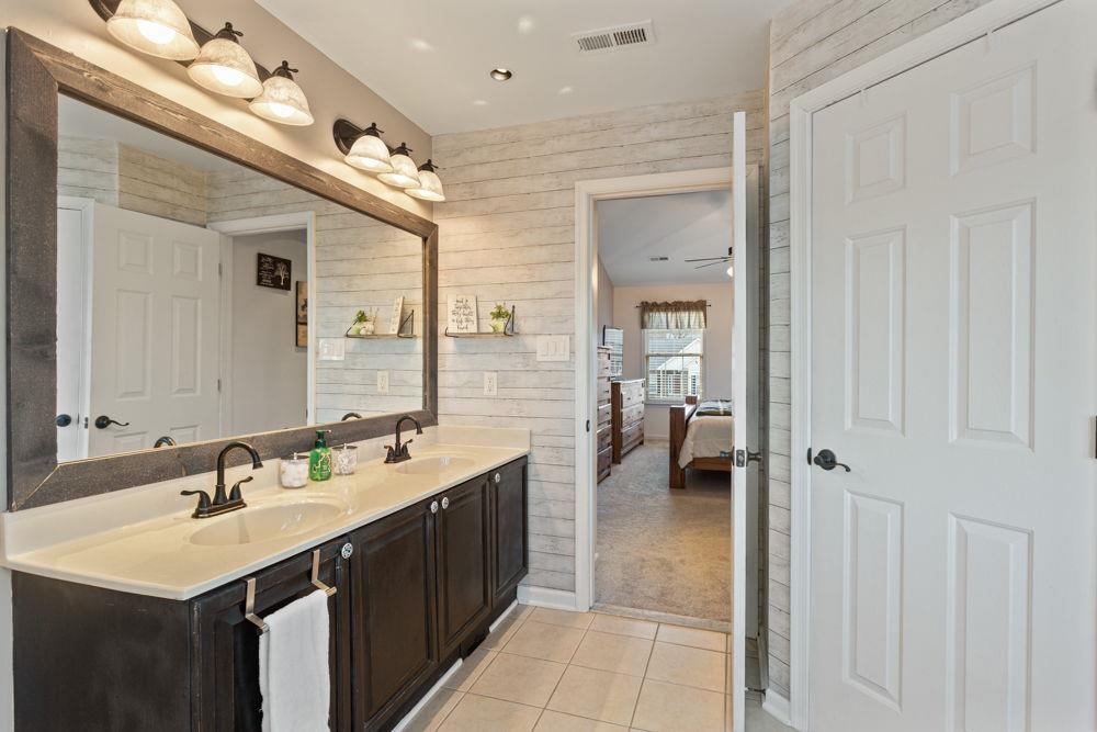 209 BUCHANAN DR, BROADWAY, Virginia 22815, 5 Bedrooms Bedrooms, ,3 BathroomsBathrooms,Residential,209 BUCHANAN DR,672909 MLS # 672909