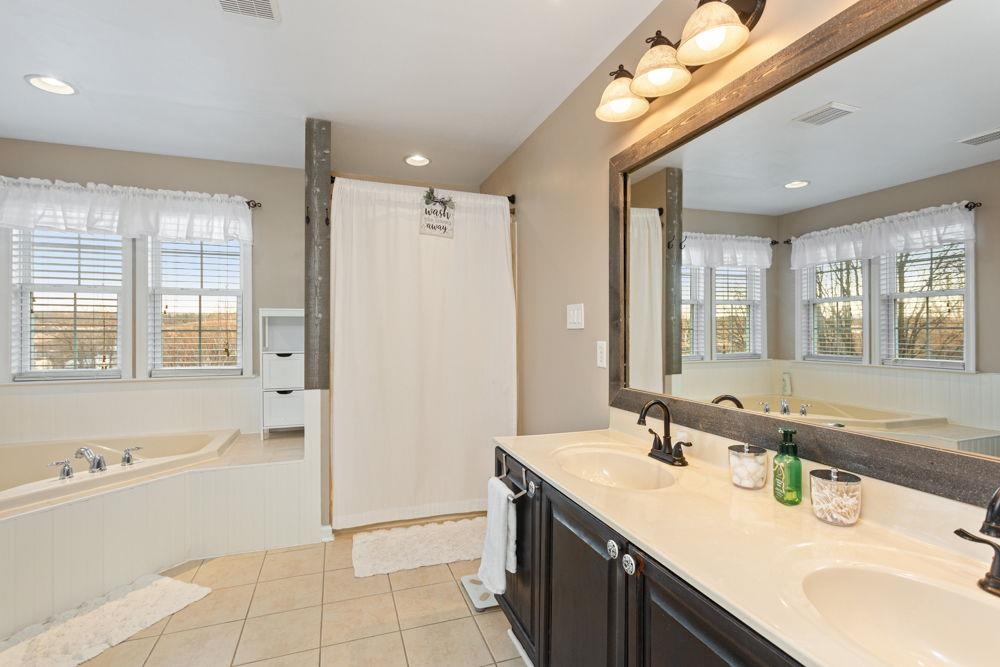 209 BUCHANAN DR, BROADWAY, Virginia 22815, 5 Bedrooms Bedrooms, ,3 BathroomsBathrooms,Residential,209 BUCHANAN DR,672909 MLS # 672909