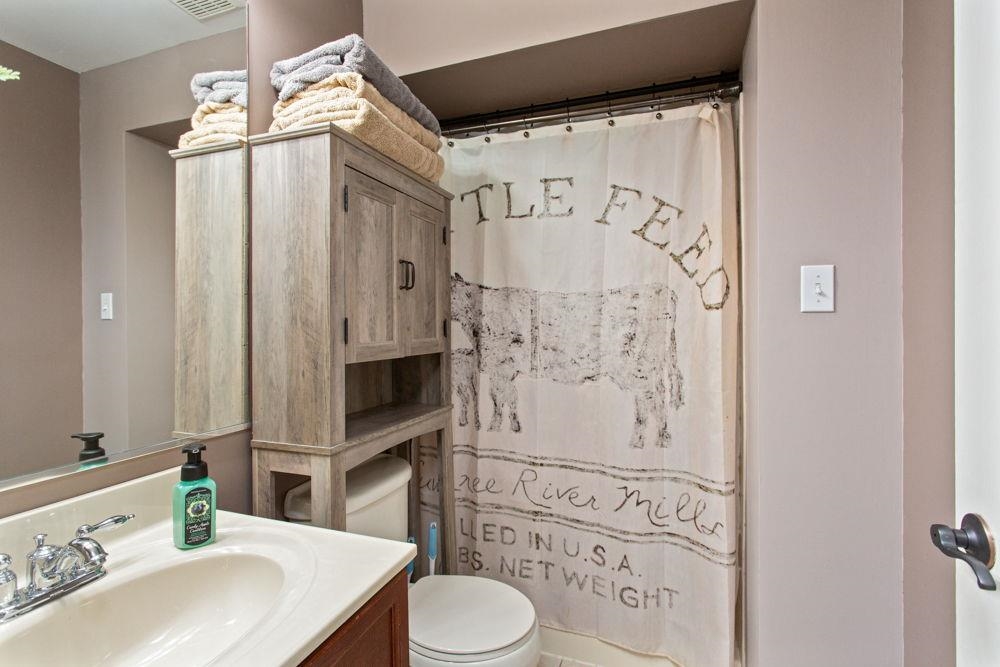 209 BUCHANAN DR, BROADWAY, Virginia 22815, 5 Bedrooms Bedrooms, ,3 BathroomsBathrooms,Residential,209 BUCHANAN DR,672909 MLS # 672909